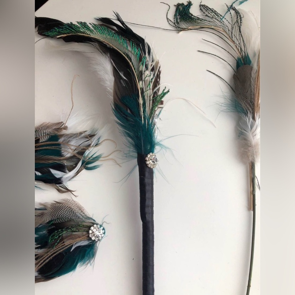 Custom wedding accessories - Picture 2 of 7